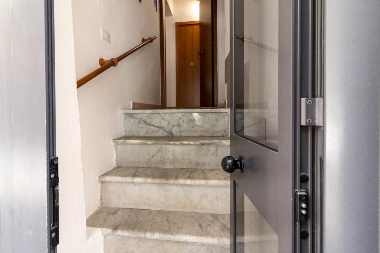 Down Town Blue Apartment La Spezia Dış mekan fotoğraf